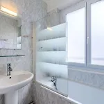 Alba Hotel 2*