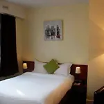 Alba Hotel 2*