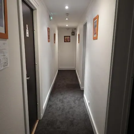 Comfort Alba Hotel 2*